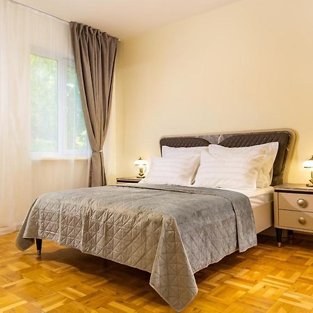 Bright Plovdiv Escape: Modern & Cozy 1Bd Apartment Esterno foto